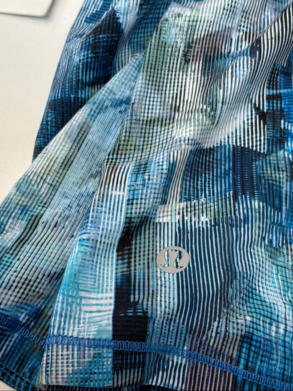 NWT Size 12 Lululemon Blue Abstract Print Athletic Skort Stay Put Short Trim 68 - Picture 12 of 14